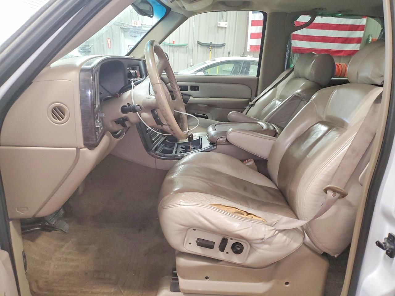 2001 GMC Denali VIN 1GKFK66U71J147112 photo 7
