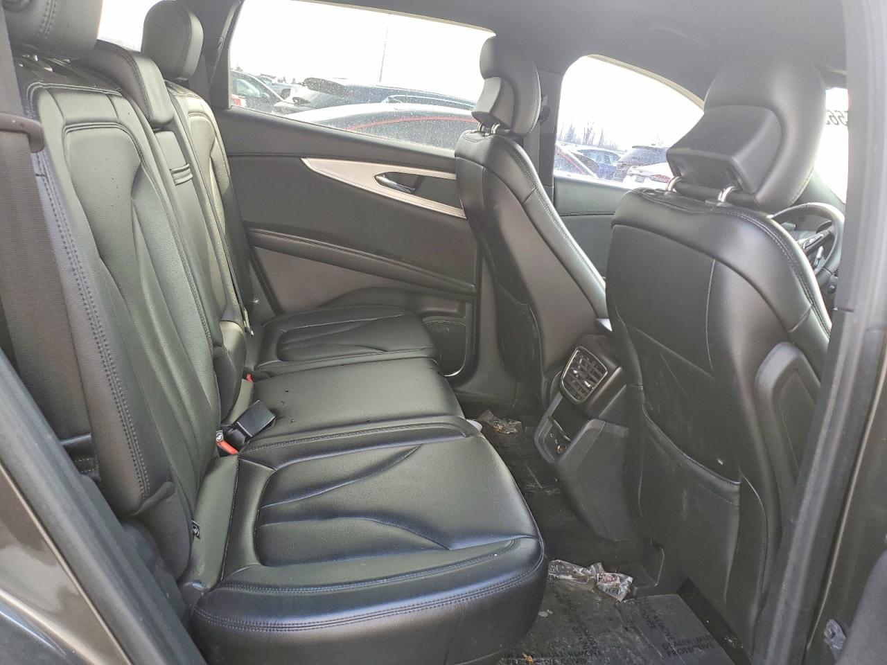 2018 Lincoln Mkx VIN 2LMPJ8JR6JBL41300 photo 11