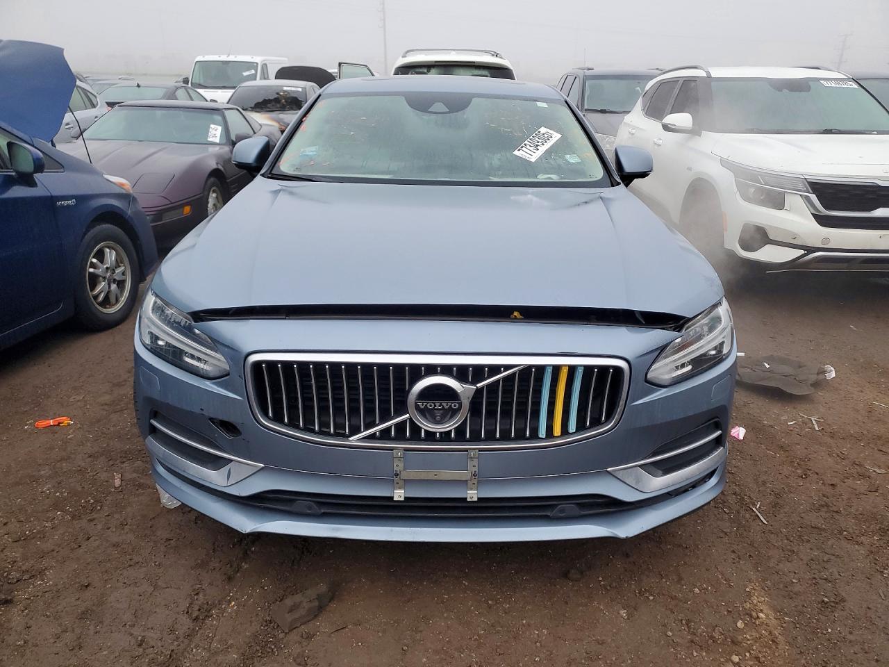 2017 Volvo S90 VIN YV1A22ML9H1010847 photo 5