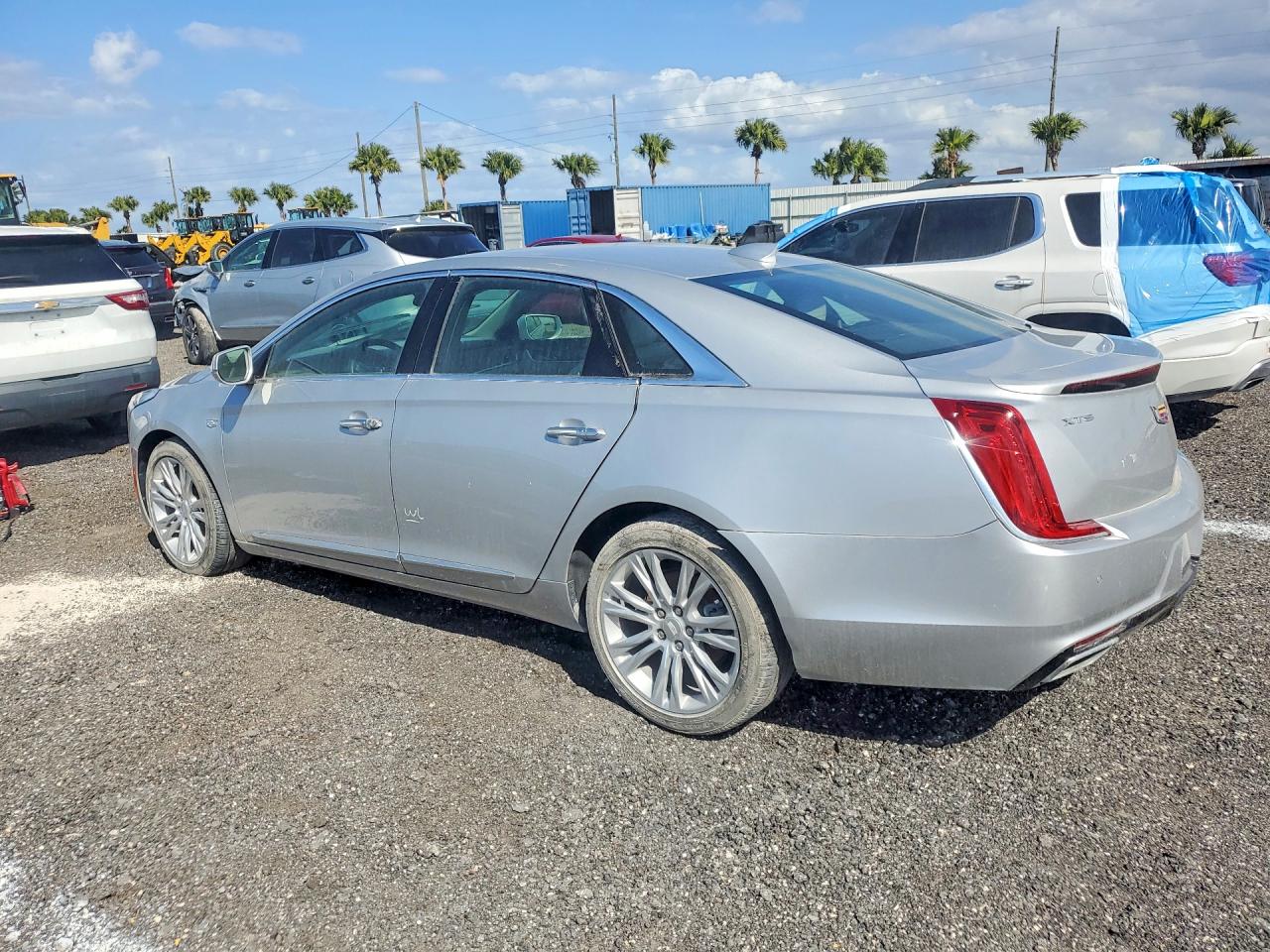 2019 Cadillac Xts VIN 2G61M5S34K9152758 photo 2