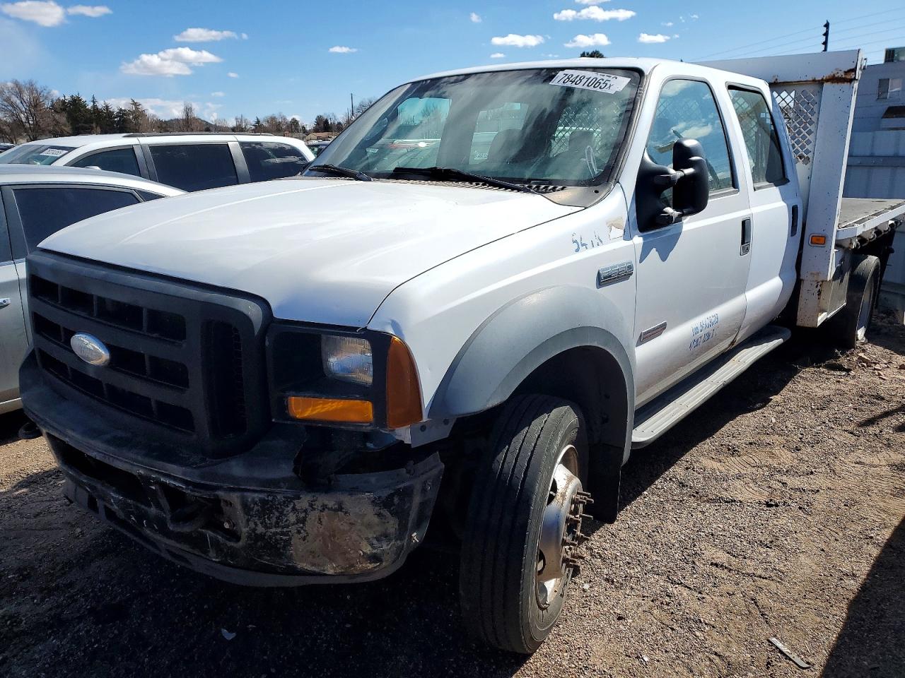 2007 Ford F550 VIN 1FDAW56P97EB14740 photo 2