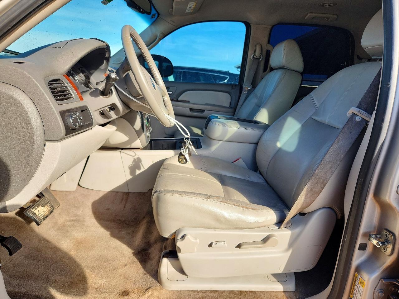 2009 GMC Yukon VIN 1GKFC33099R103252 photo 7