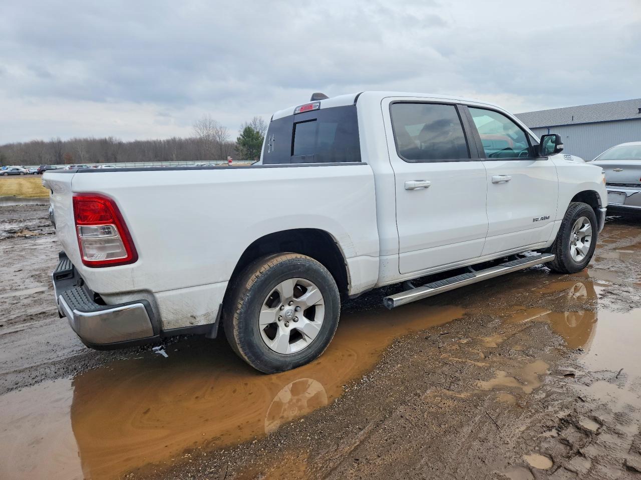 2021 Ram 1500 VIN 1C6RREFT4MN503347 photo 3
