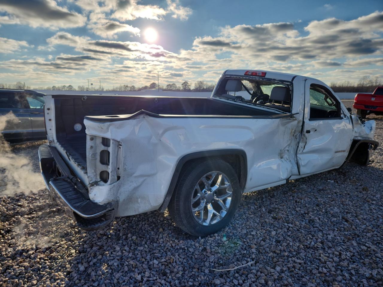 2016 GMC SIERRA VIN 1GTN1LEC7GZ901928 photo 3