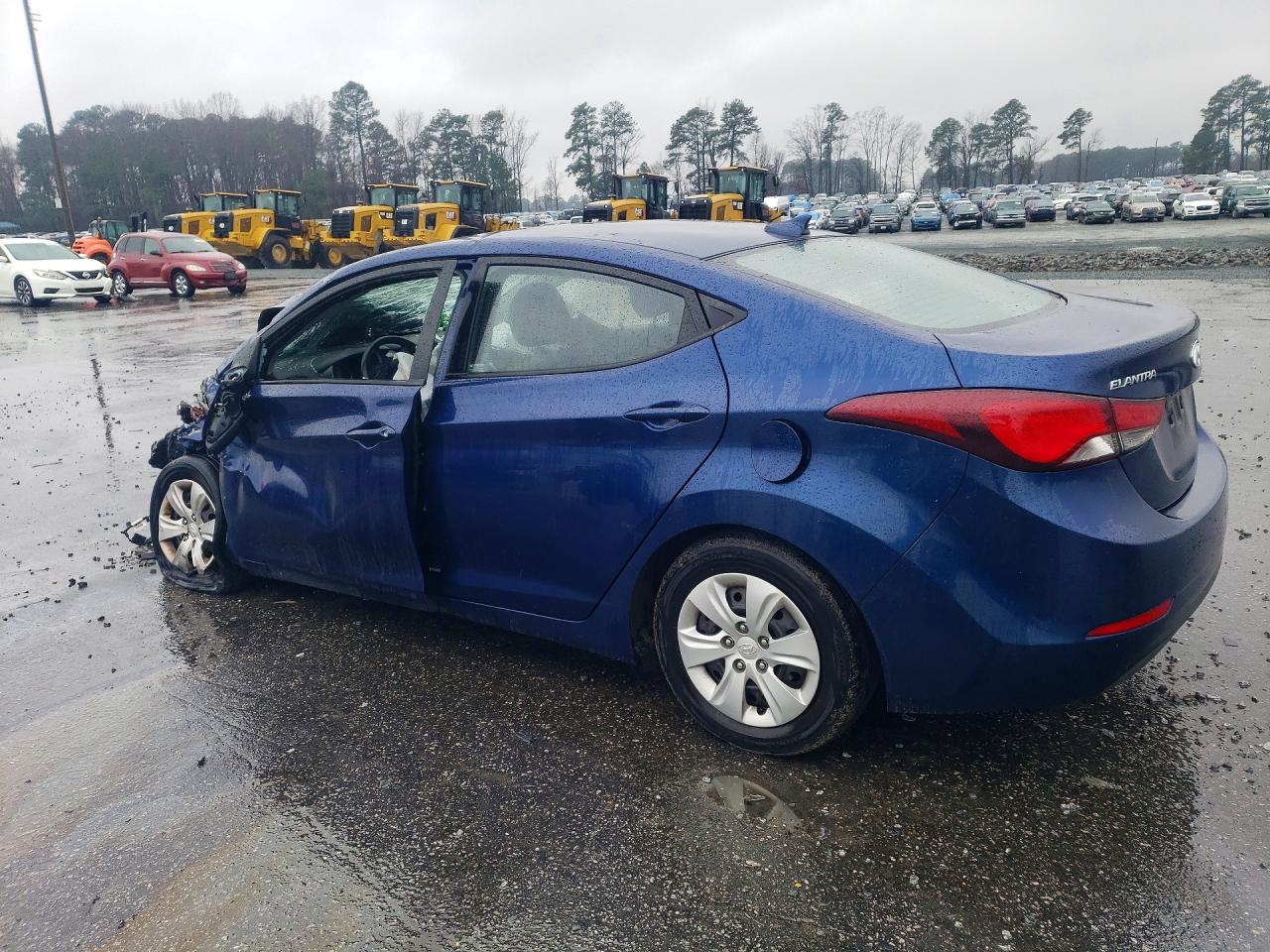 2016 Hyundai Elantra se VIN 5NPDH4AE0GH681799 photo 2