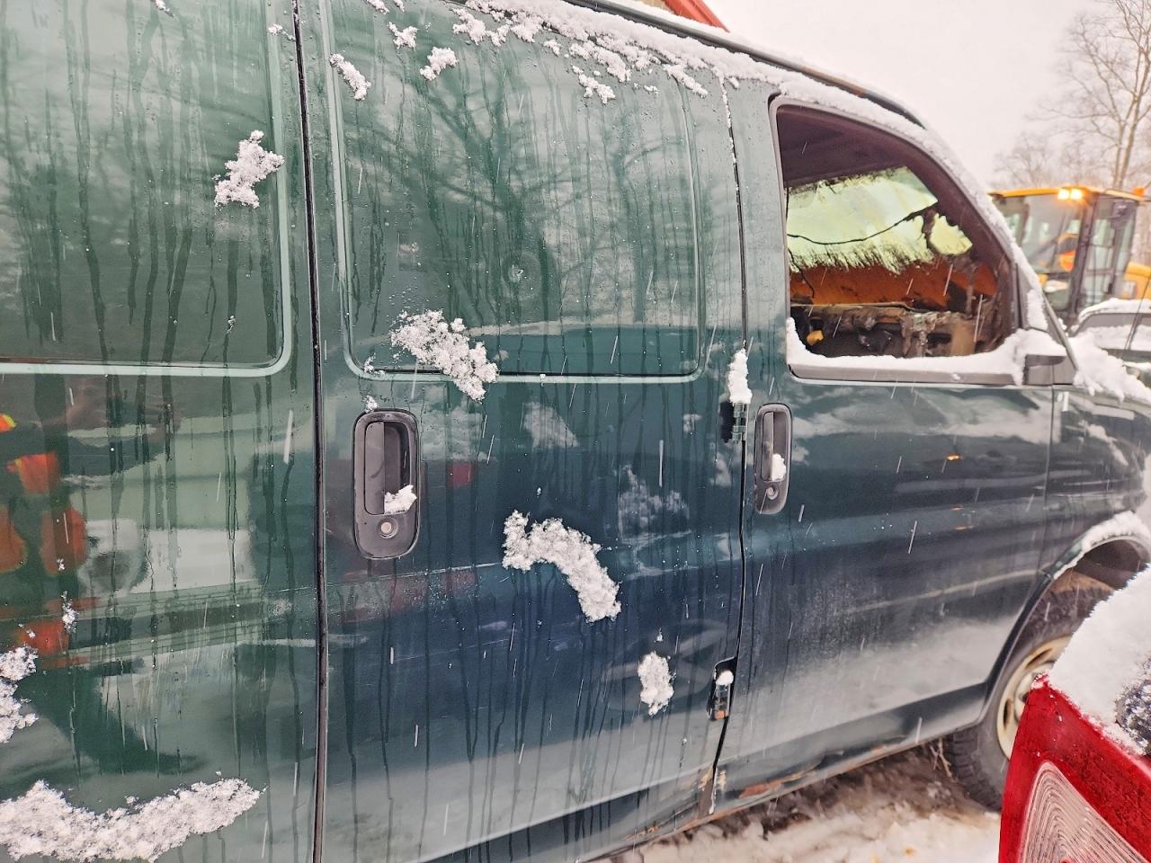 2012 CHEV Express VIN 1GCWGGCA8C1200240 photo 10