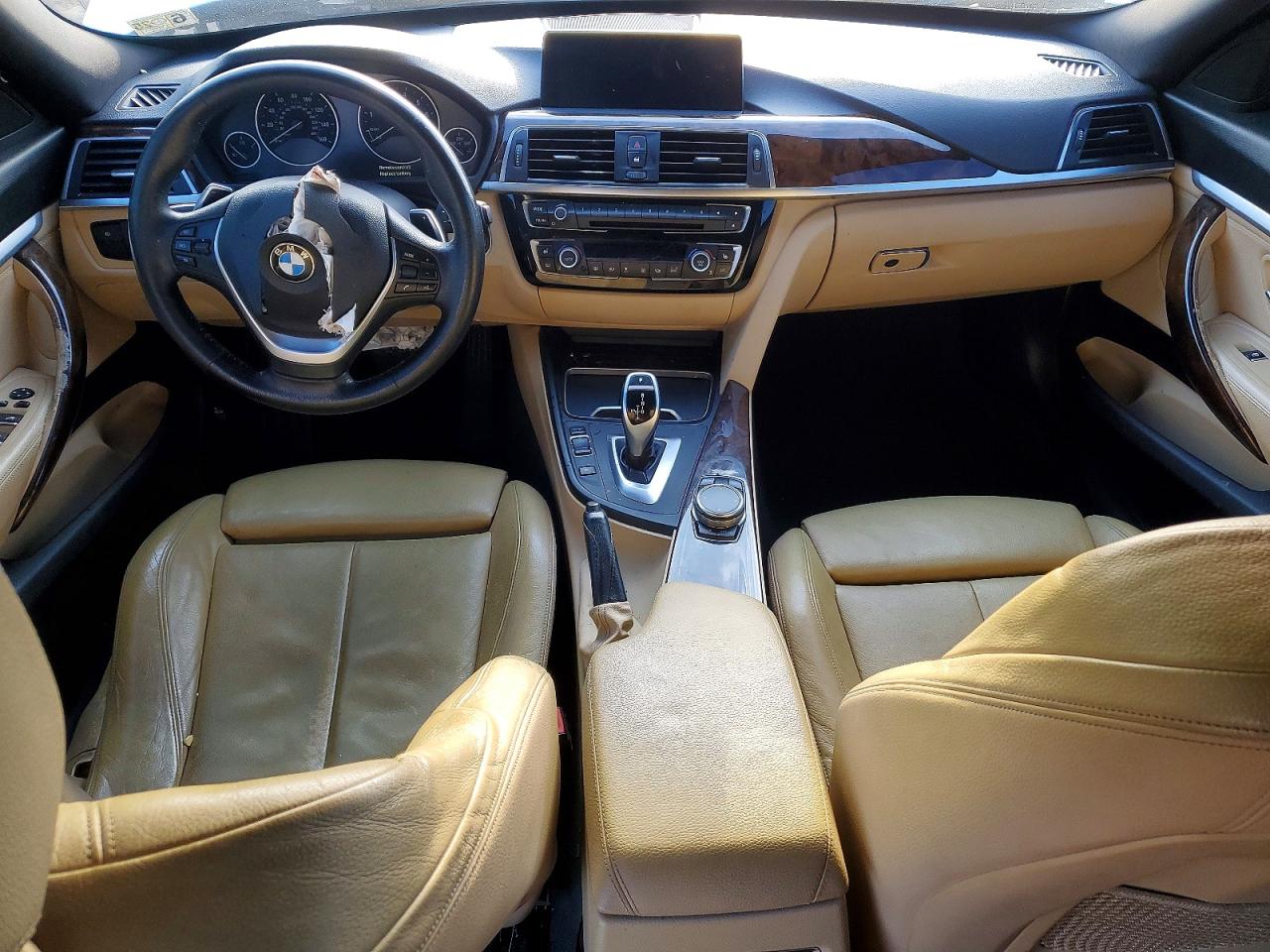 2017 3 series VIN WBA8Z9C53HG453212 photo 8