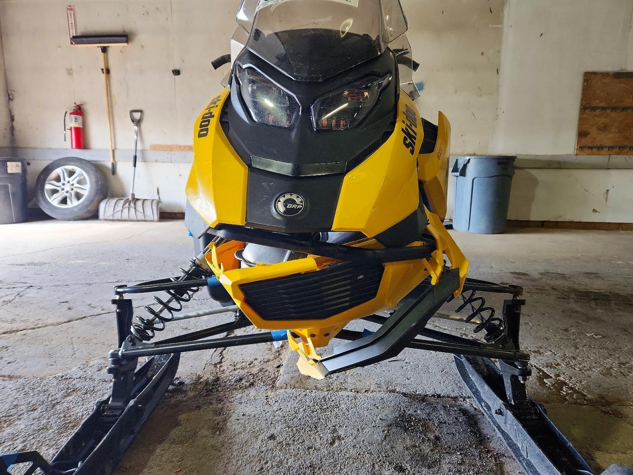 2025 SKI-DOO C snowmobl VIN 2BPSBDSD4SV000156 photo 9