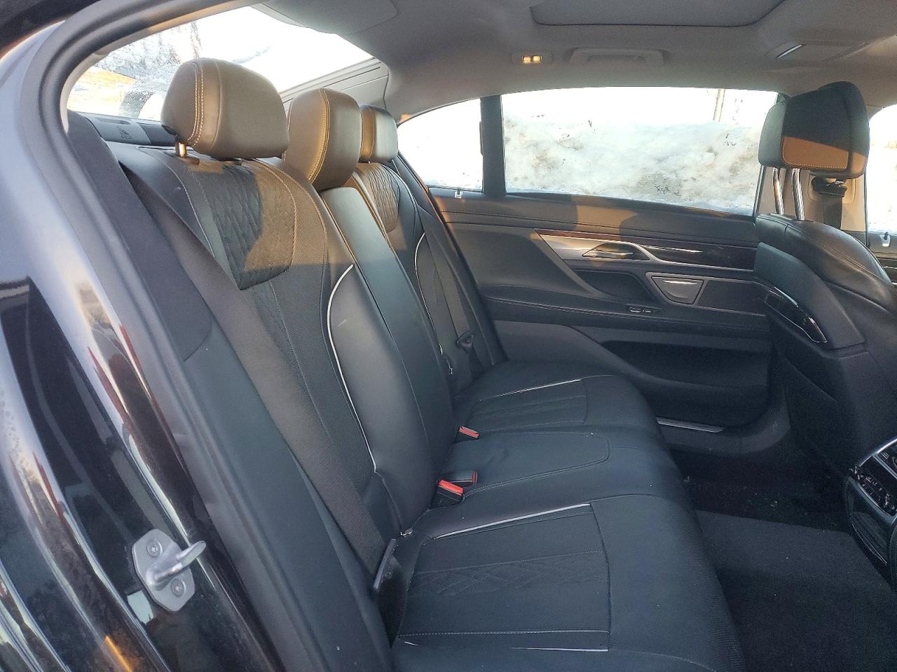 2018 BMW 7 series VIN WBA7F2C56JG424465 photo 10