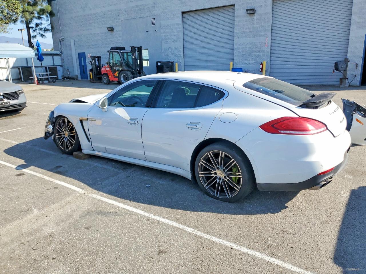 2016 PORSCHE Panamera VIN WP0AD2A76GL040558 photo 2