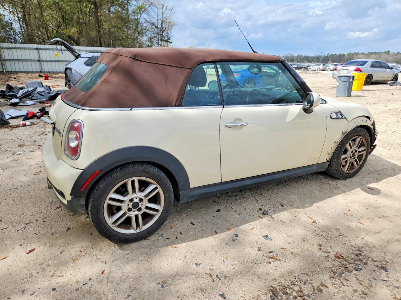 2012 Mini Cooper VIN WMWZP3C56CT296606 photo 3