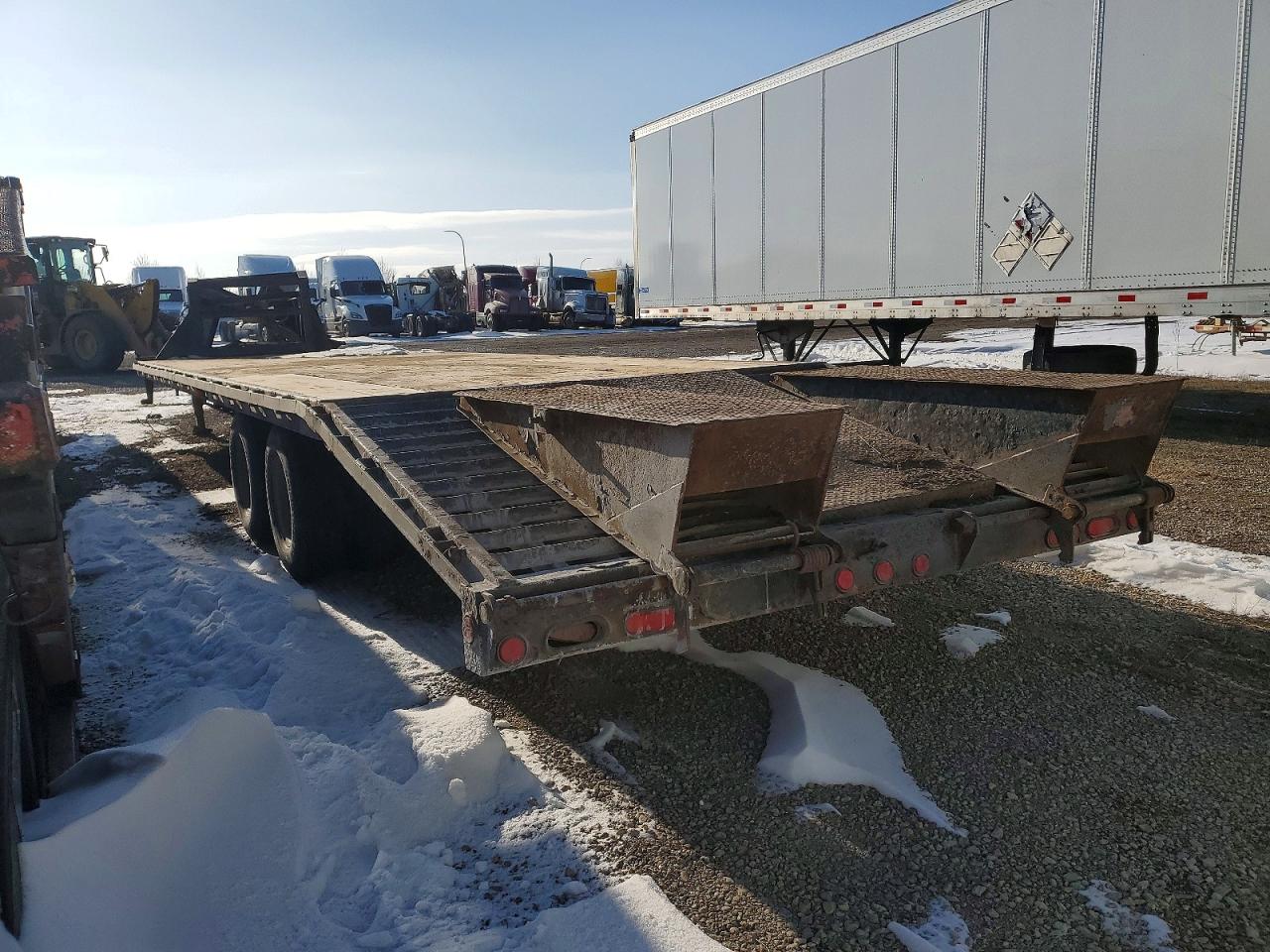 2014 Trailers VIN 4P5FD3227E1204087 photo 4