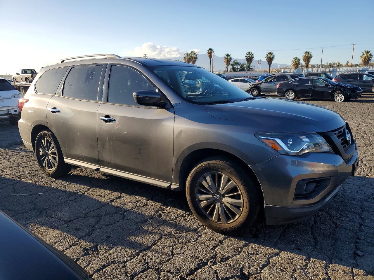 2020 Nissan Pathfinder VIN 5N1DR2BN5LC601916 photo 4