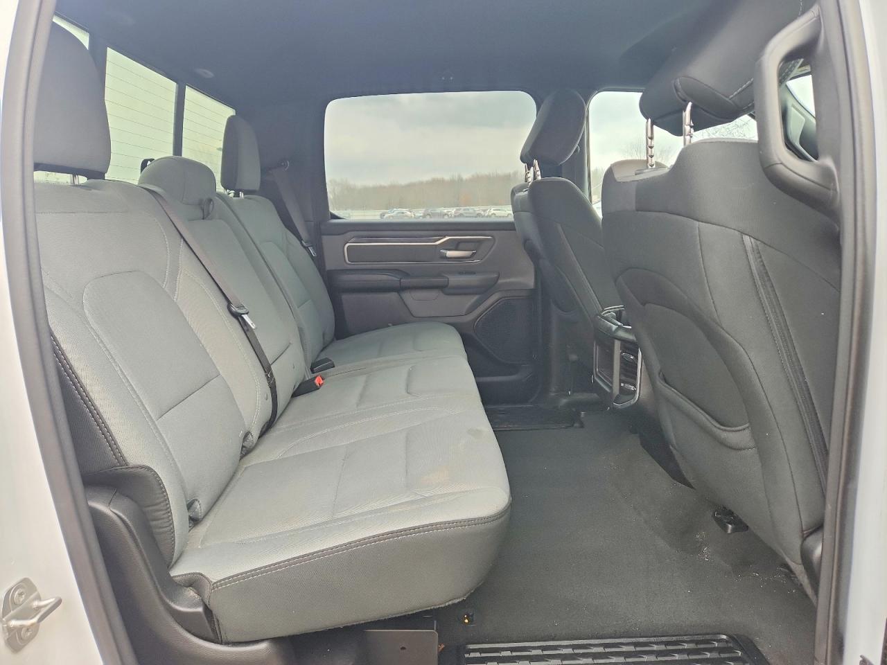 2021 Ram 1500 VIN 1C6RREFT4MN503347 photo 10