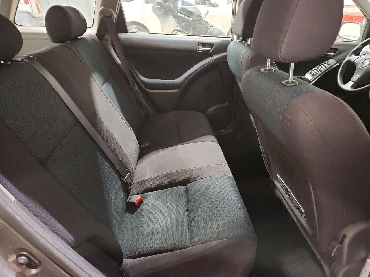 2006 Toyota Matrix VIN 2T1KR32EX6C563029 photo 10