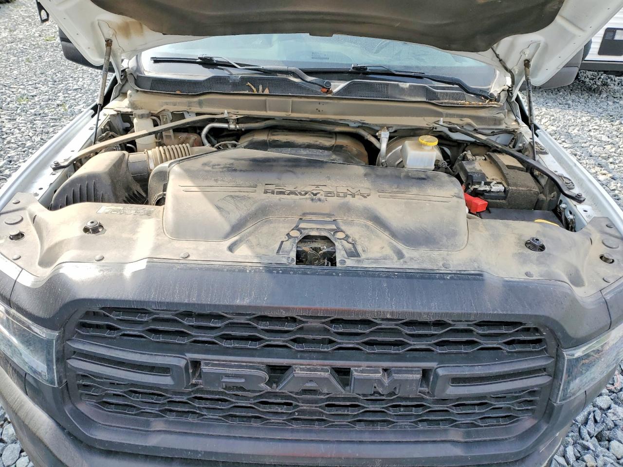 2024 Ram All models VIN 3C6UR5HJXRG180198 photo 11