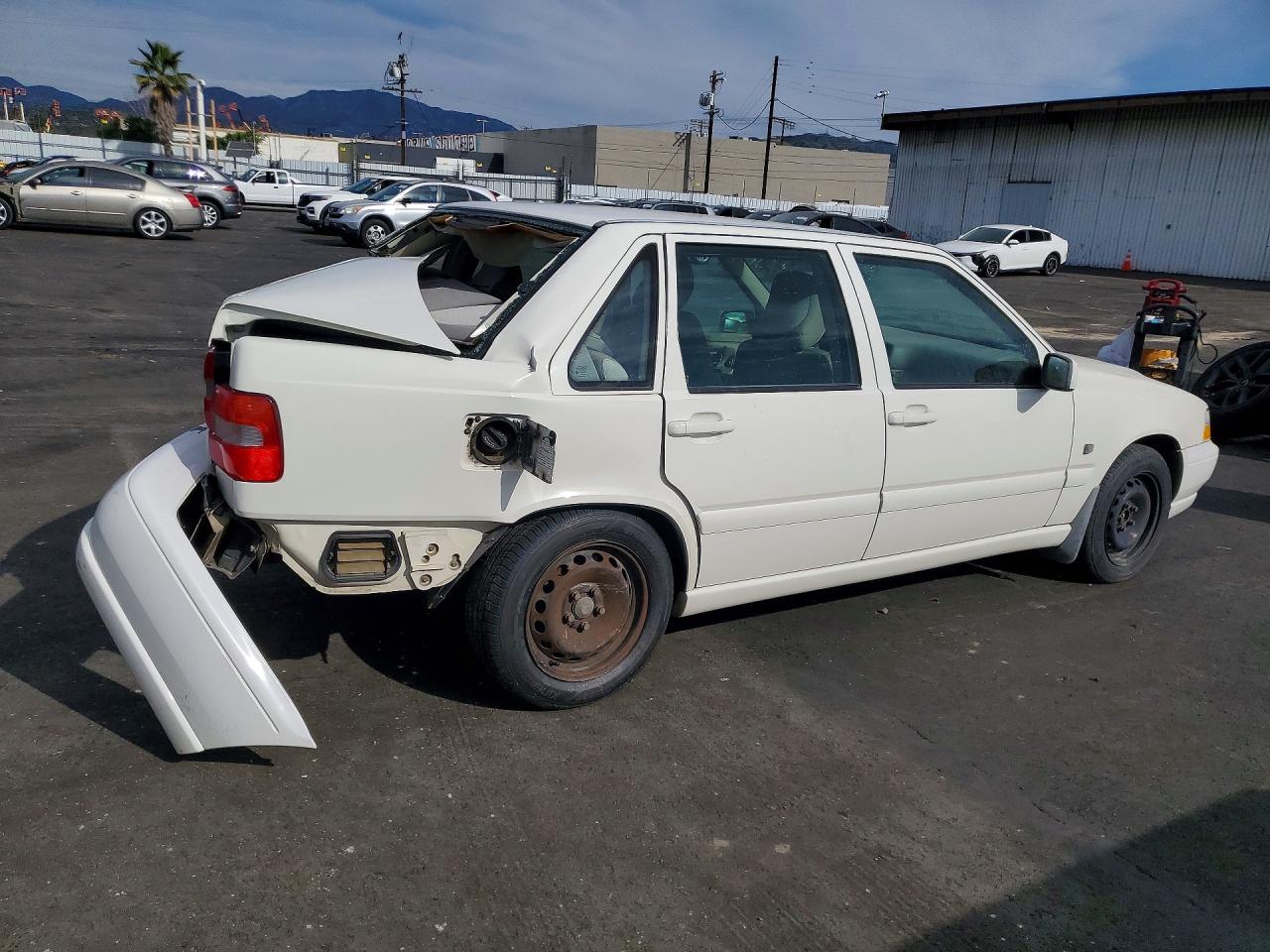1999 VOLV S70 VIN YV1LS55A5X1586506 photo 3