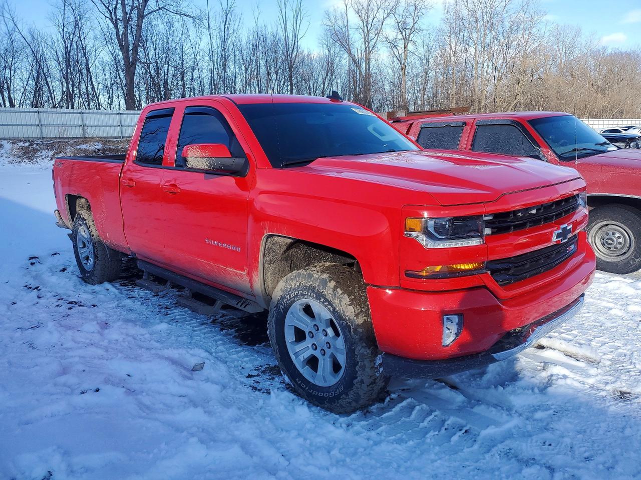2017 Chevrolet All models VIN 1GCVKREC9HZ184496 photo 4