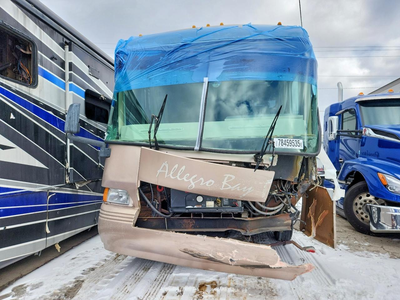 2000 FREIGHTLINER All other VIN 4UZ6XJCAXXCB97301 photo 9