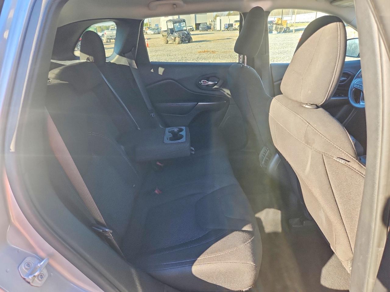2019 Jeep Grand cher VIN 1C4PJLCX9KD439747 photo 10