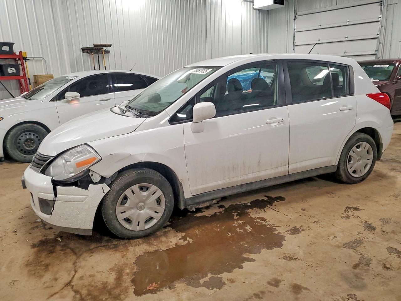 2011 NISS Versa VIN 3N1BC1CP5BL474422 photo 1
