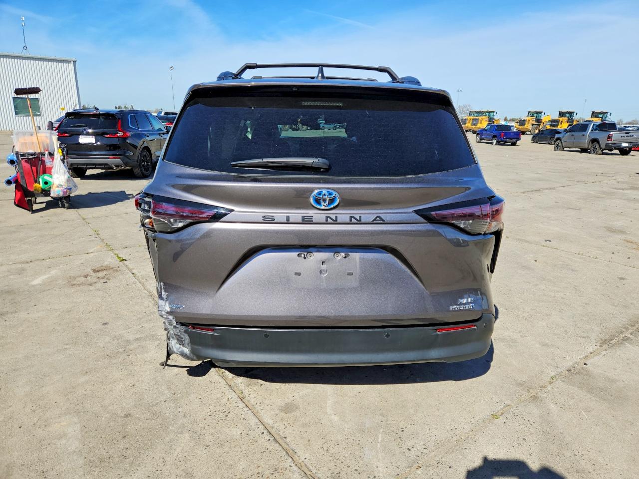 2024 Toyota Sienna VIN 5TDYSKFC8RS124909 photo 6