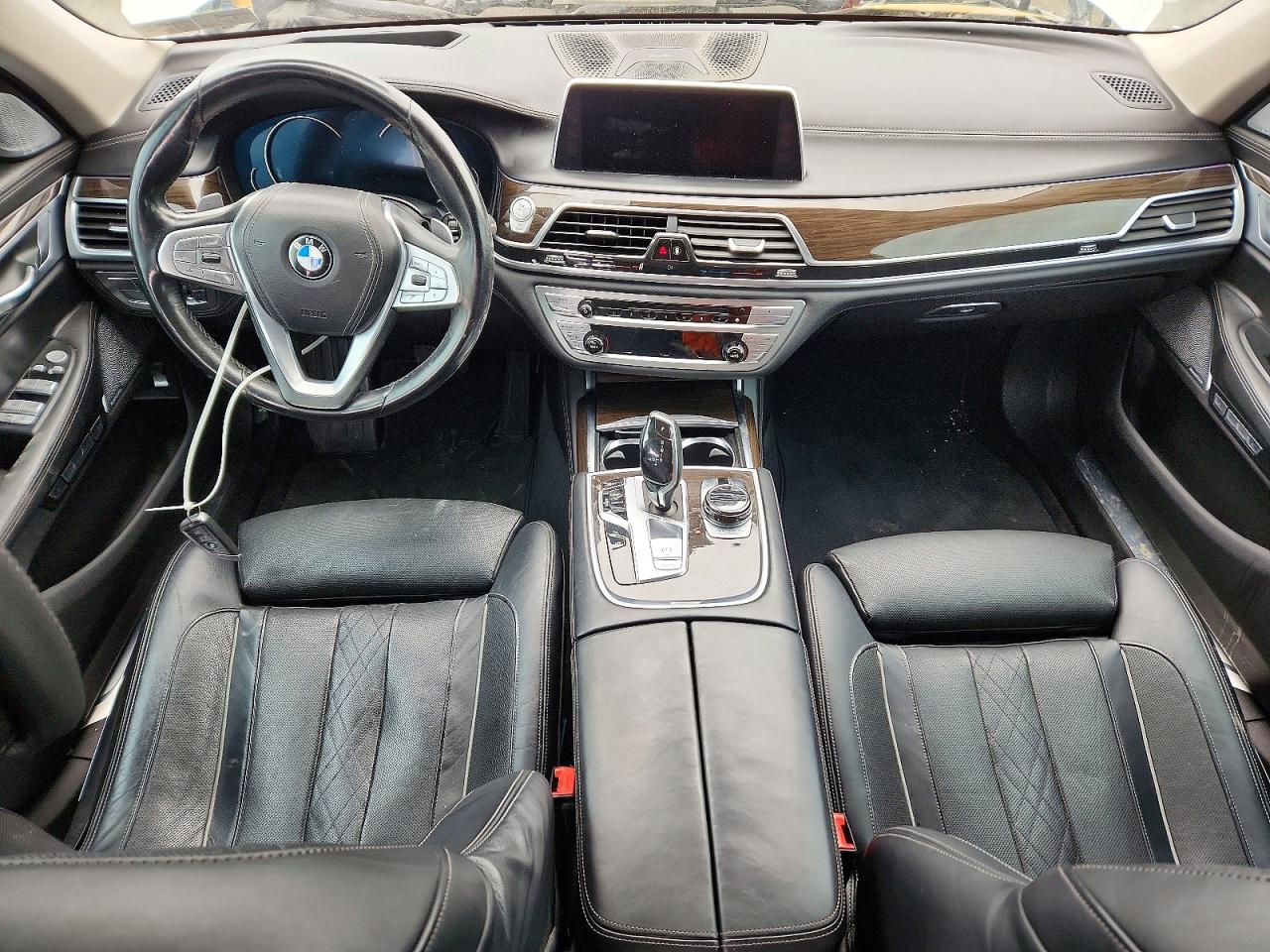 2016 BMW 7 series VIN WBA7F2C56GG416813 photo 8