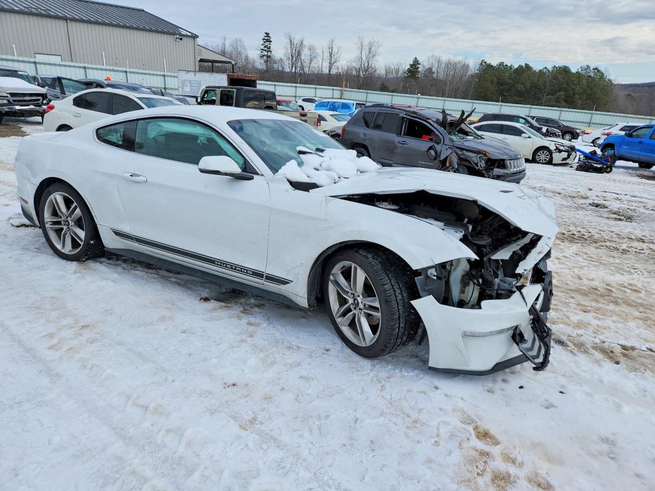 2018 Ford All models VIN 1FA6P8TH0J5161562 photo 4