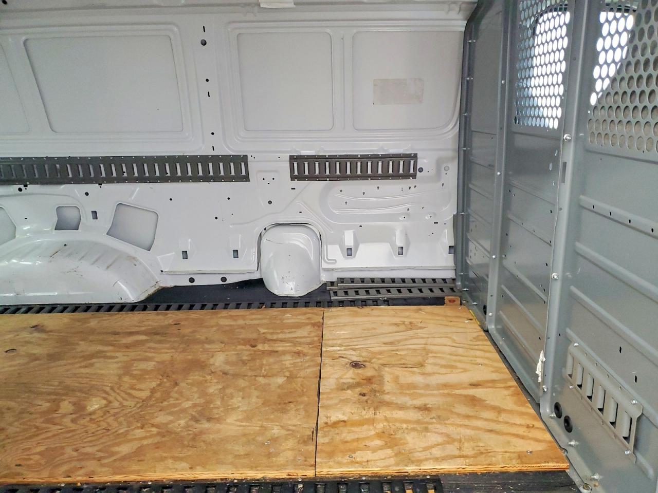 2014 Econoline VIN 1FTNE2EW2EDA18628 photo 11