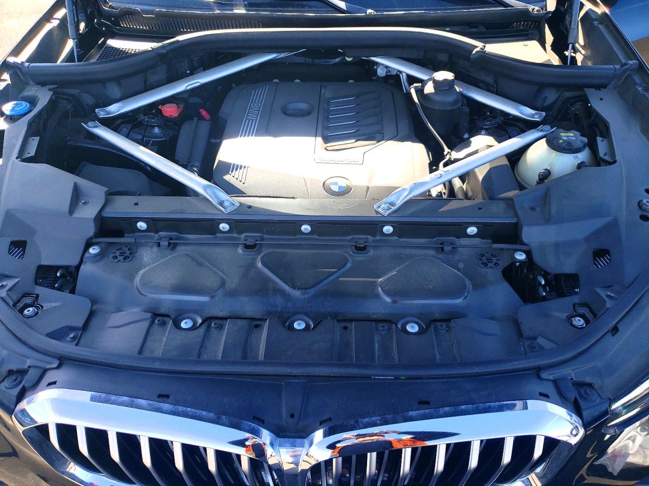2019 BMW X5 VIN 5UXCR6C54KLL64242 photo 12