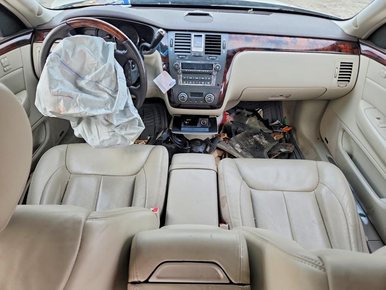 2007 Cadillac Dts VIN 1G6KD57Y37U211253 photo 8