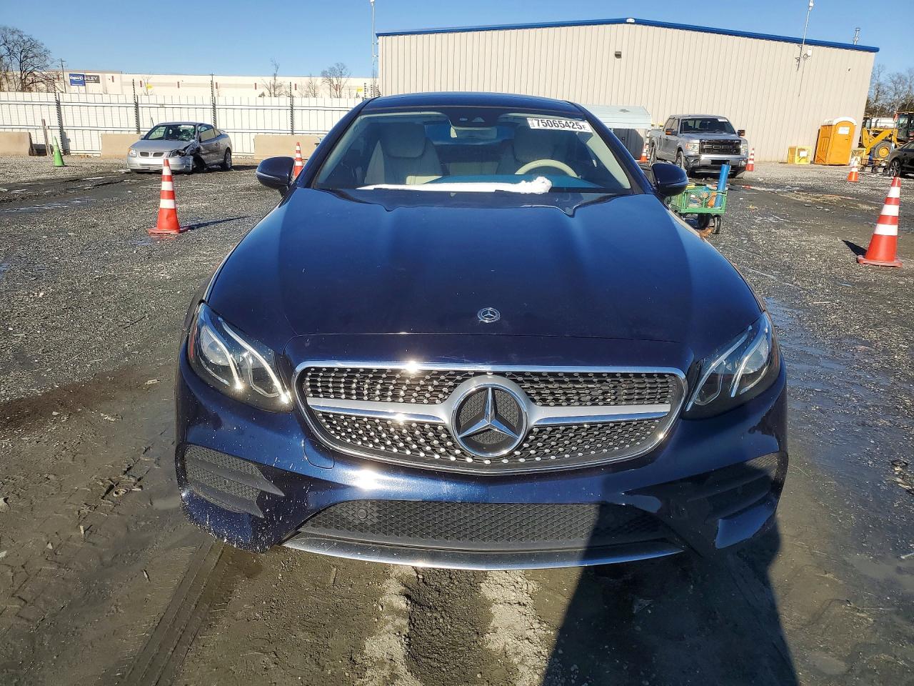 2018 Mercedes-Benz E-class VIN WDD1J6FB4JF011942 photo 5