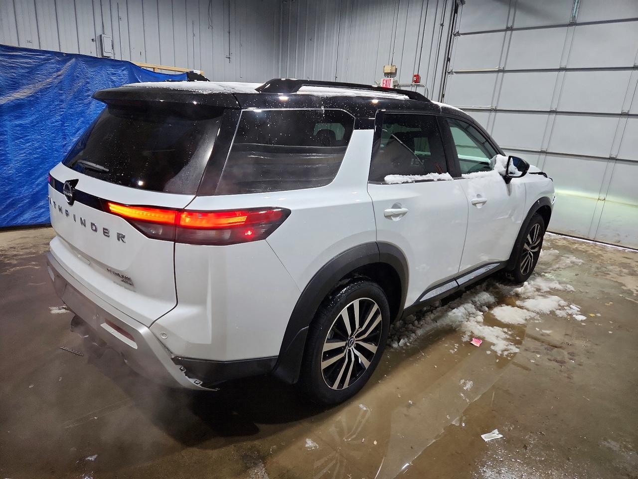 2025 Nissan Pathfinder VIN 5N1DR3DJ6SC304281 photo 3