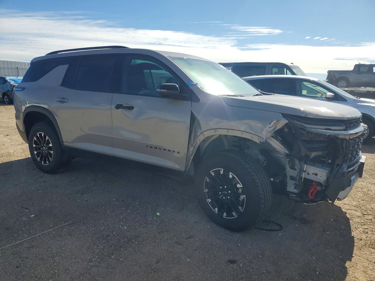 2026 Chevrolet Traverse z VIN 1GNEVJKS4TJ230285 photo 4