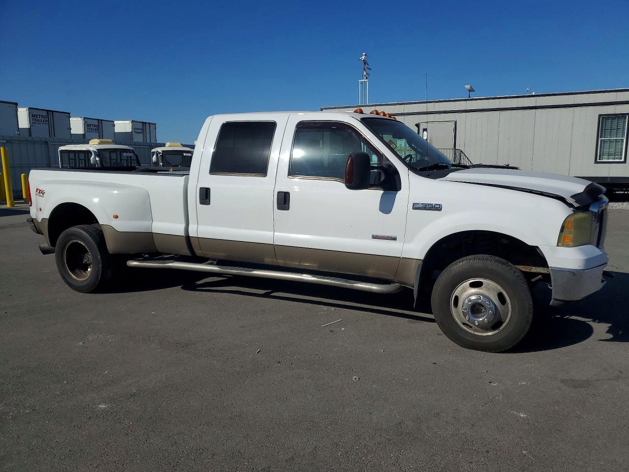 2006 Ford F350 VIN 1FTWW33PX6EA45915 photo 4