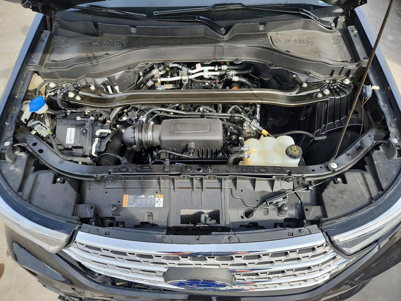 2023 Ford Explorer VIN 1FMSK8FH6PGA60098 photo 12