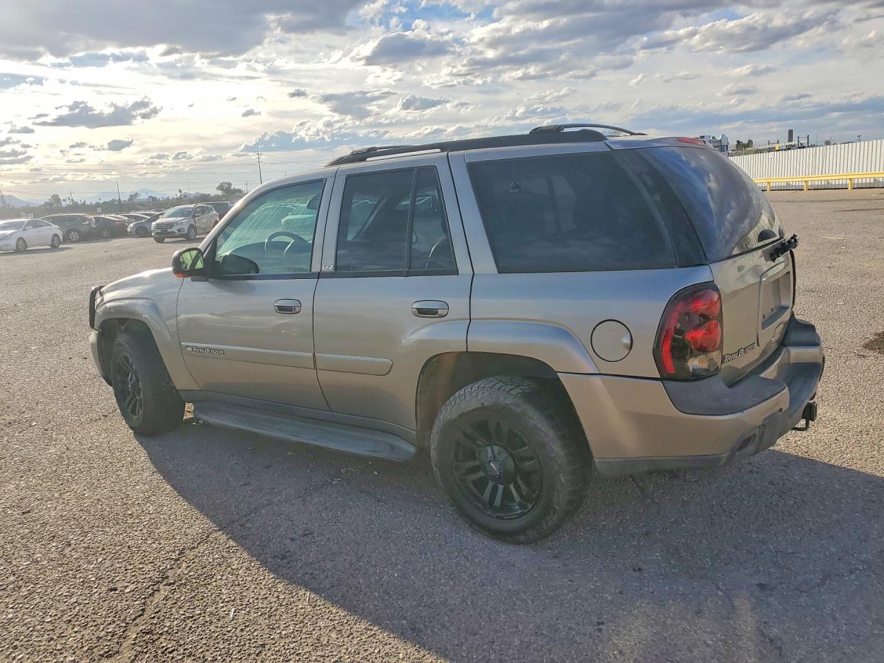 2002 CHEV Trailblaze VIN 1GNDT13S322196753 photo 2