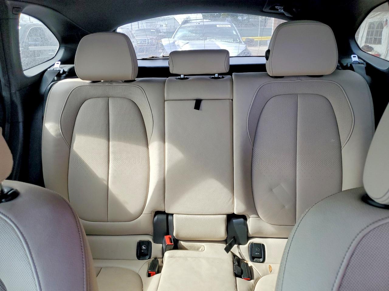 2021 BMW X1 VIN WBXJG7C0XM5T06848 photo 10