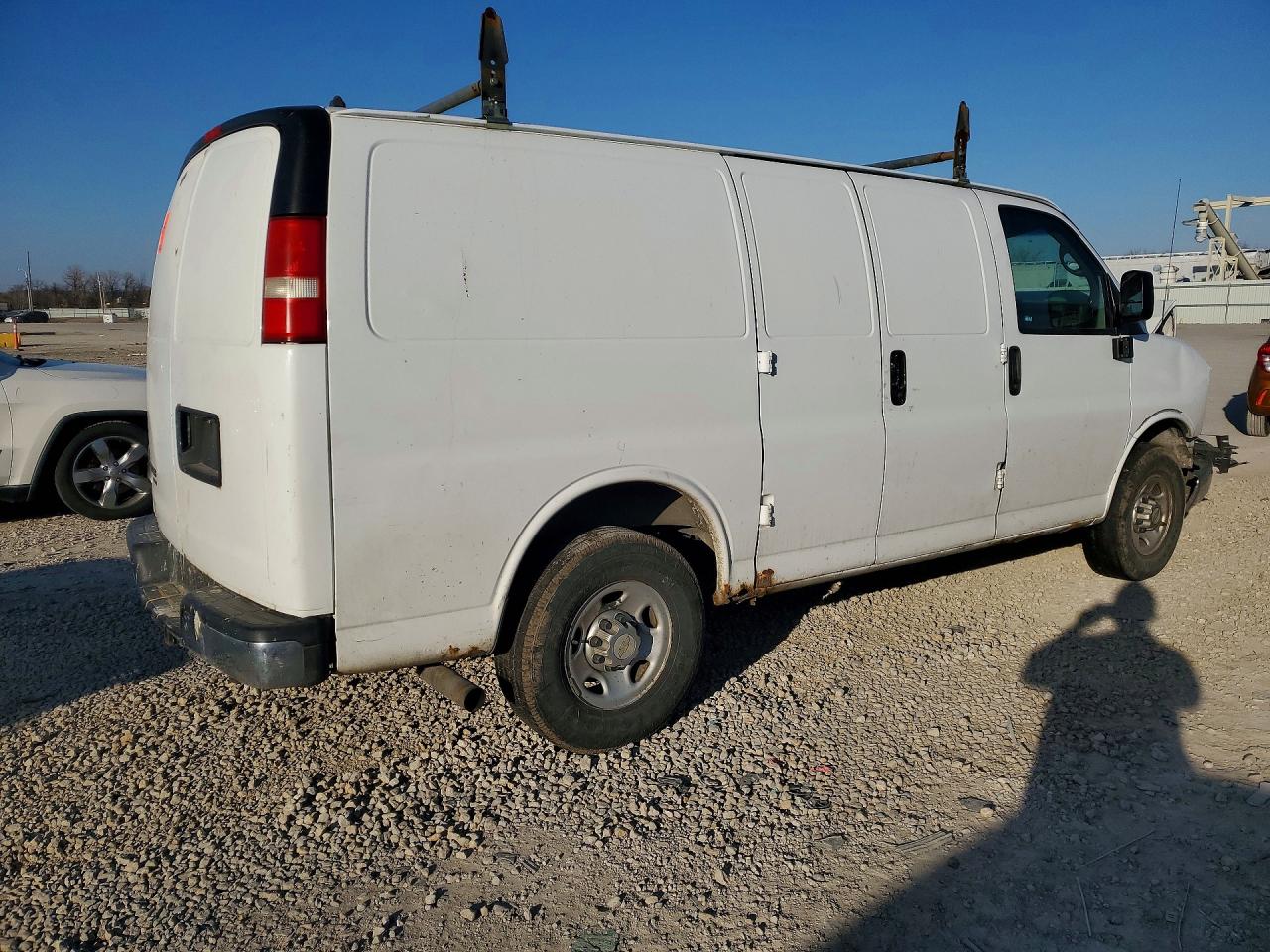 2011 CHEV Express VIN 1GCZGTBG7B1149811 photo 3