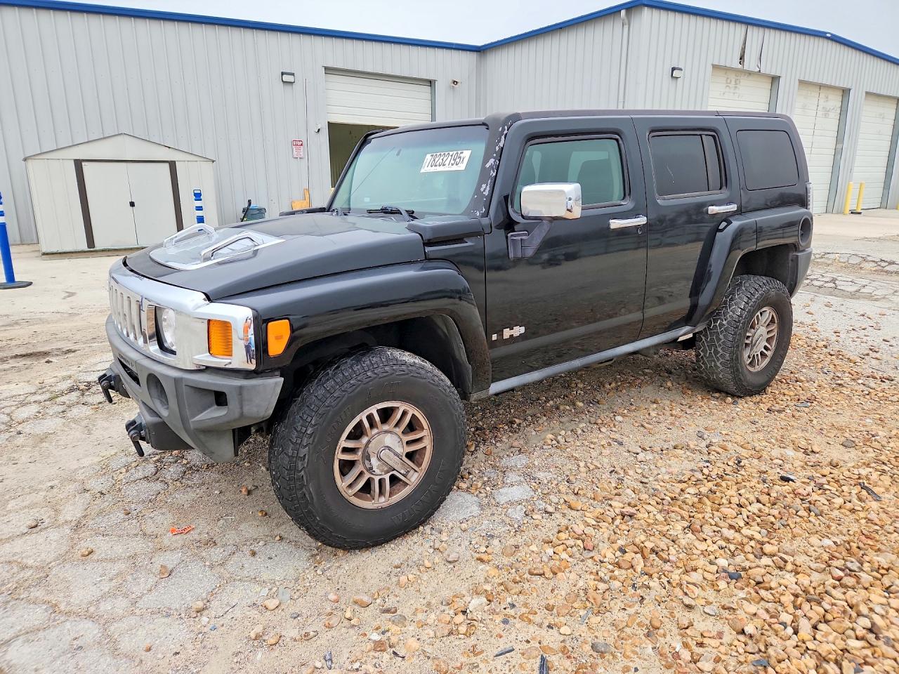 2006 Hummer H3 VIN 5GTDN136968264815 photo 1
