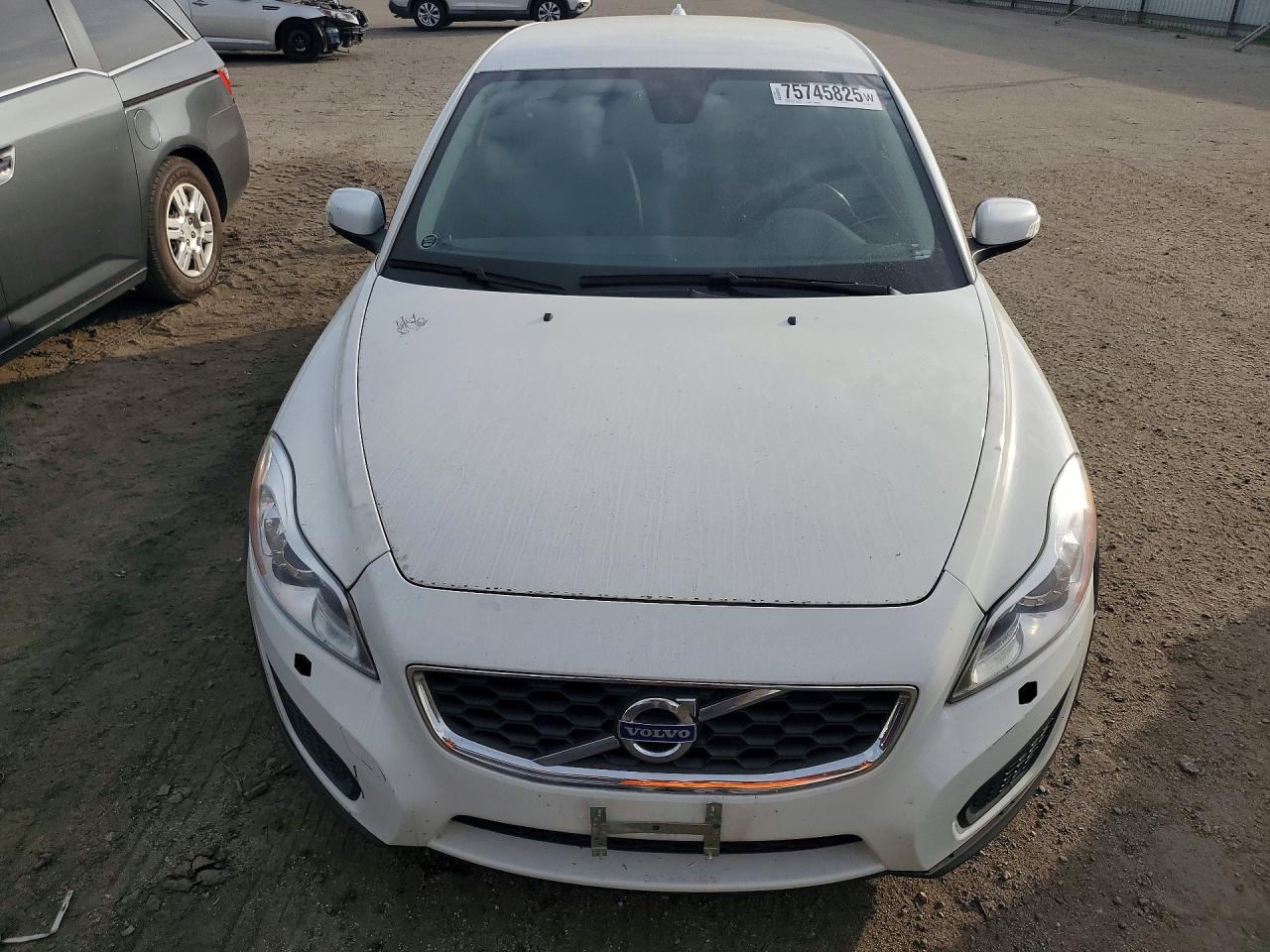 2013 Volvo C30 VIN YV1672MK3D2309706 photo 5