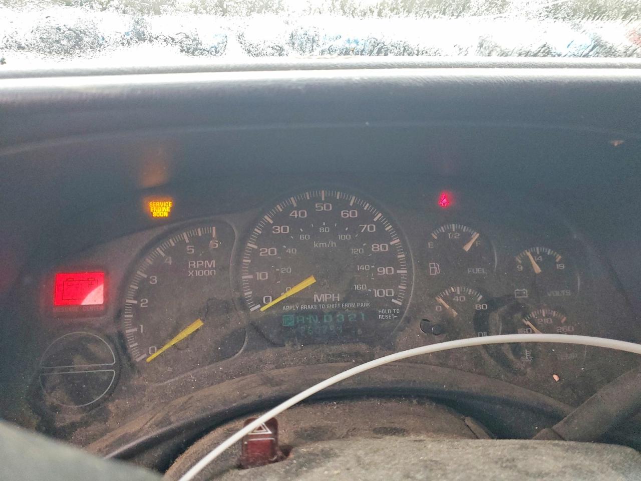 2000 Chevrolet Silverado 1500 VIN 1GCEC14W5YE304960 photo 9