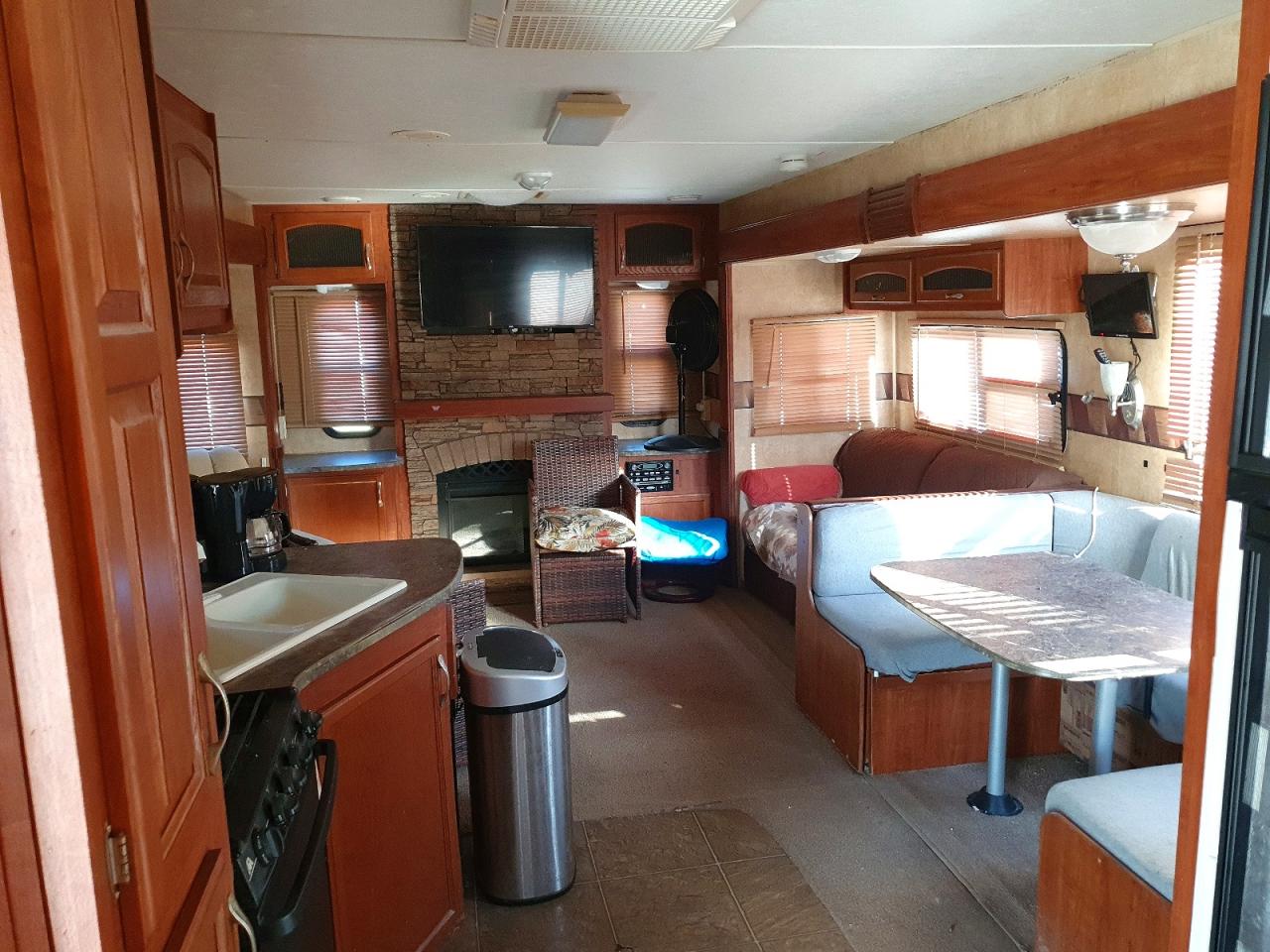 2011 JAYCO Travel tra VIN 1UJBJ0BR3B1DL0068 photo 6