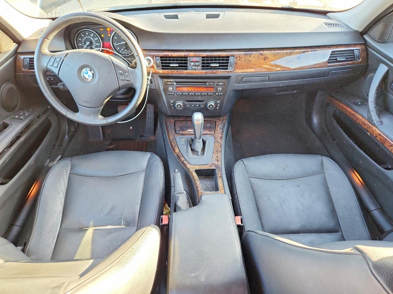 2008 BMW 3 series VIN WBAVC535X8FZ86712 photo 8