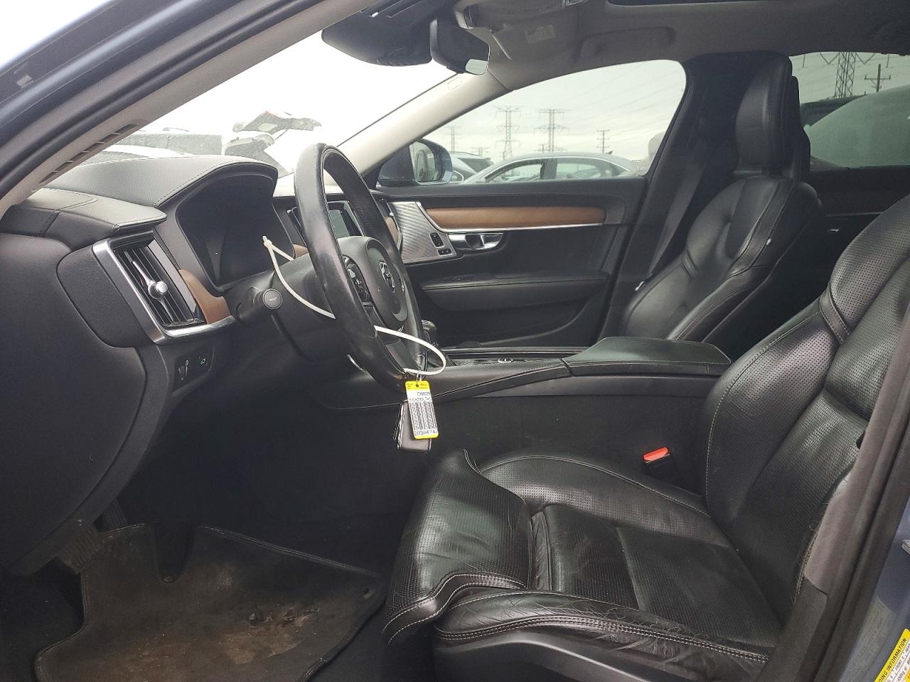 2017 Volvo S90 VIN YV1A22ML7H1000995 photo 7