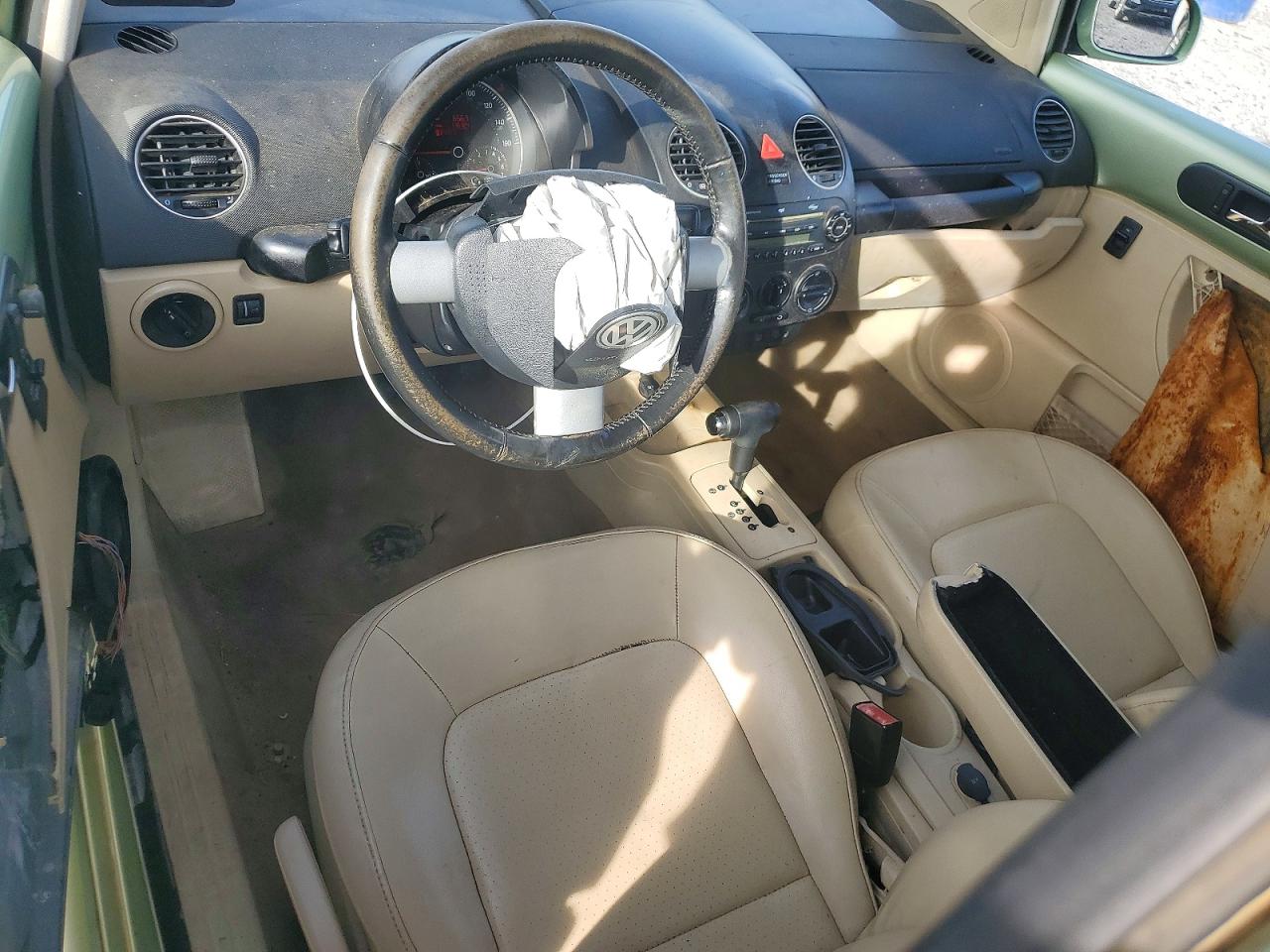 2008 Volkswagen Beetle VIN 3VWRG31C78M514768 photo 8
