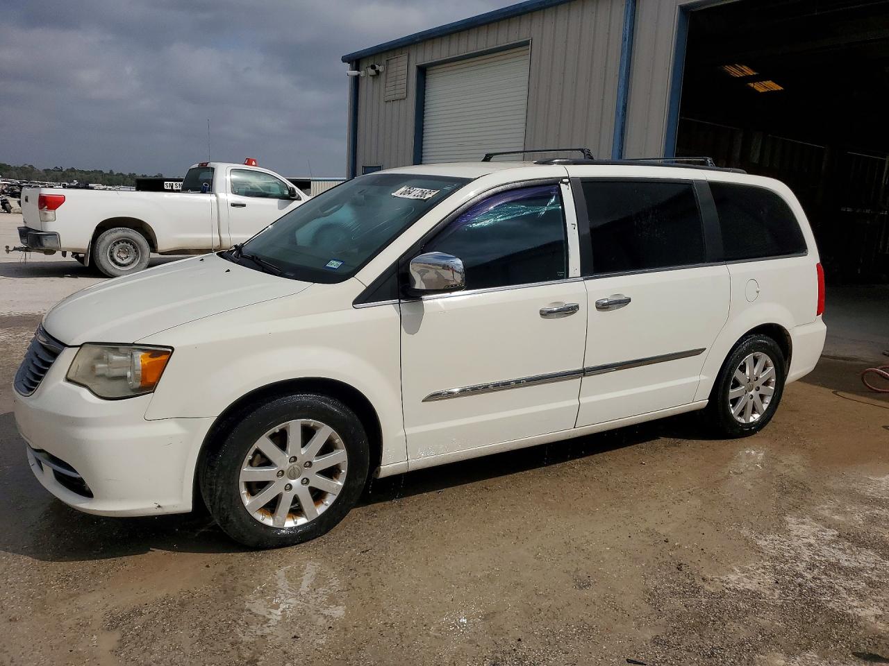 2012 Chrysler Minivan VIN 2C4RC1CG5CR327551 photo 4