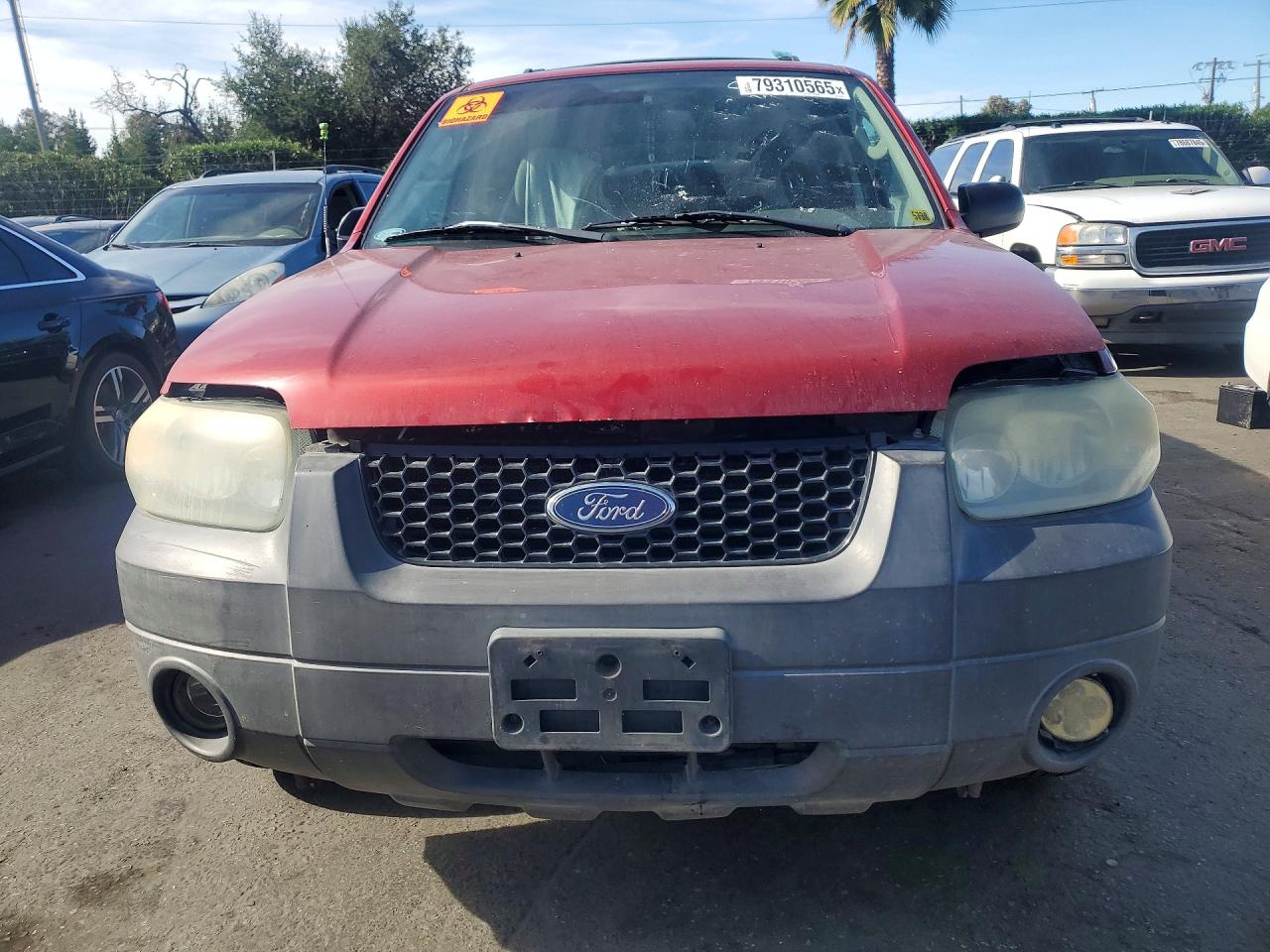 2005 Ford Escape VIN 1FMYU93105KA70752 photo 5