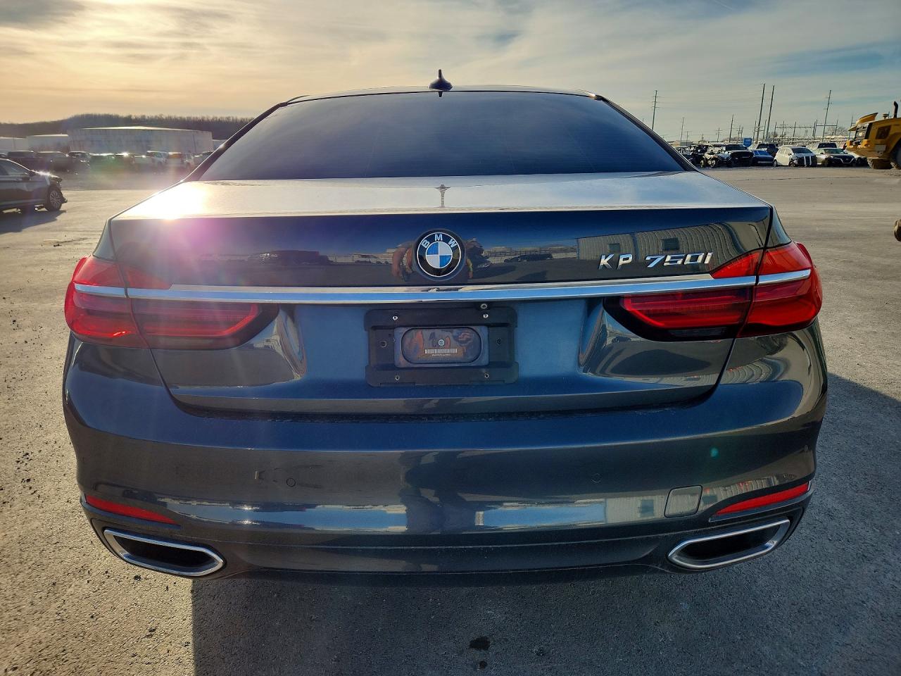 2016 BMW 7 series VIN WBA7F0C51GGL99651 photo 6