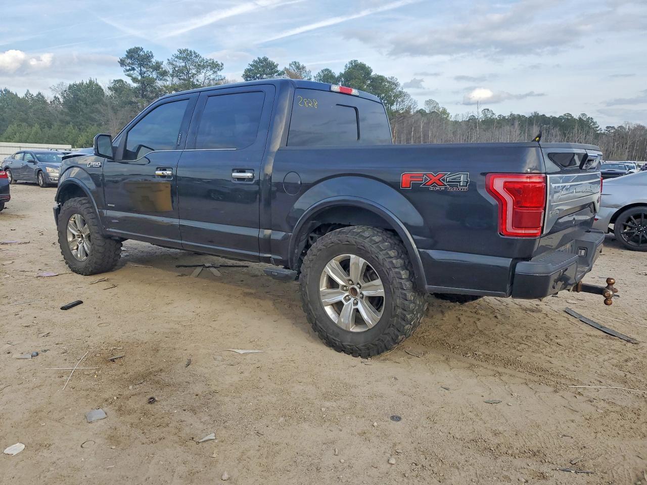 2015 Ford F-150 VIN 1FTEW1EG5FFB54810 photo 2